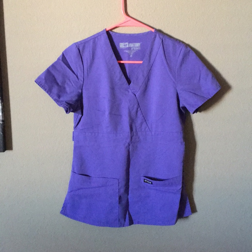 Hot tomalley Red and Purple Scrub tops - Picture 3 of 6